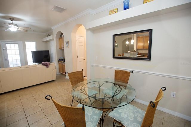 1235 SW 9TH ROAD 101, Gainesville, FL 32601