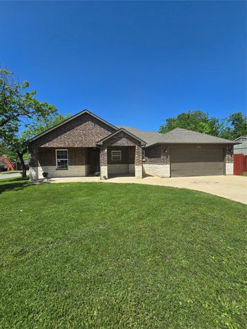 14001 Cimarron Drive, Balch Springs, TX 75180