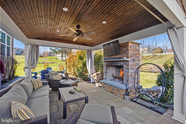 34 BUTTERWORTH CT, Downingtown, PA 19335