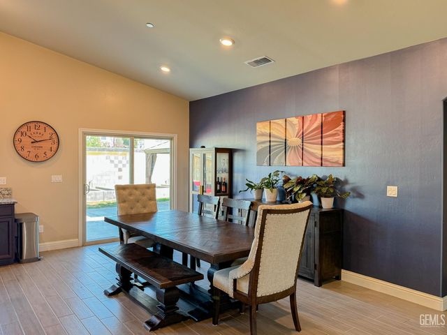 9512 Laurel Ridge Lane, Shafter, CA 93263