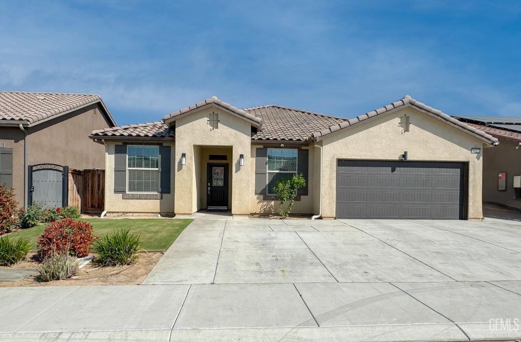 9512 Laurel Ridge Lane, Shafter, CA 93263