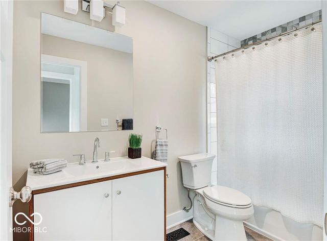 812 W 54th Street, Indianapolis, IN 46208