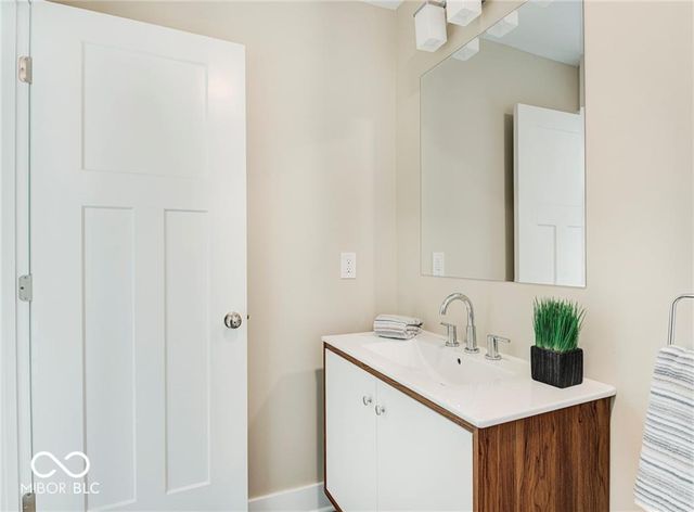 812 W 54th Street, Indianapolis, IN 46208