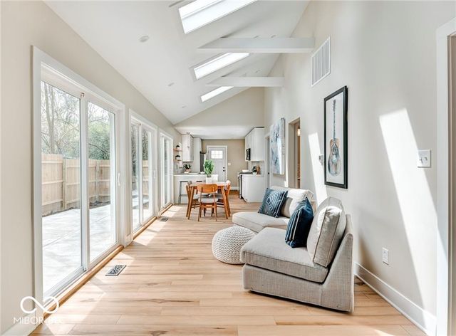 812 W 54th Street, Indianapolis, IN 46208