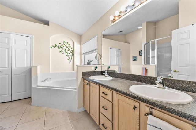 15842 ROBIN HILL LOOP, Clermont, FL 34714