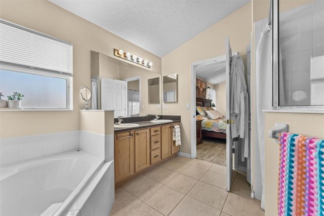 15842 ROBIN HILL LOOP, Clermont, FL 34714