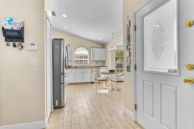 15842 ROBIN HILL LOOP, Clermont, FL 34714