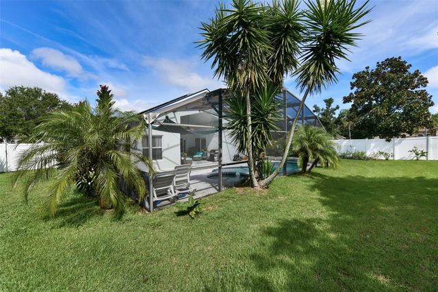 15842 ROBIN HILL LOOP, Clermont, FL 34714