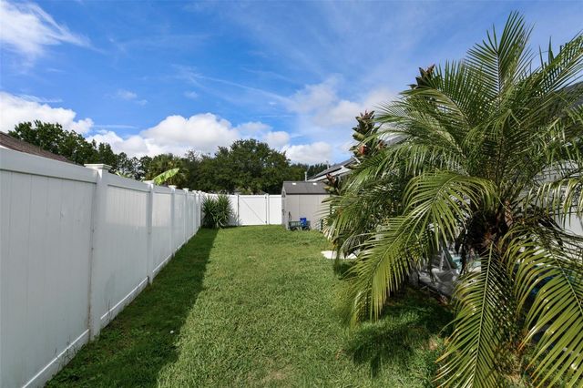 15842 ROBIN HILL LOOP, Clermont, FL 34714