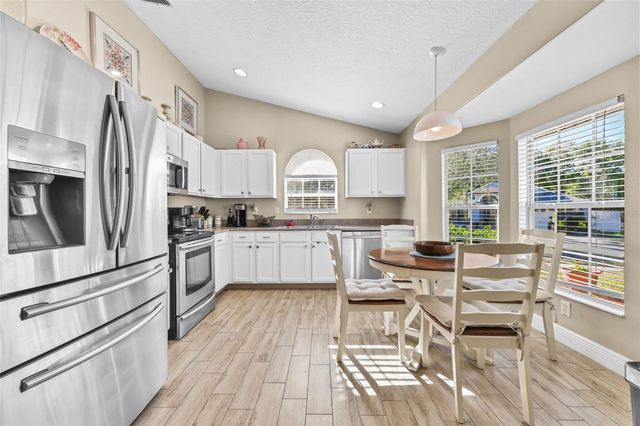 15842 ROBIN HILL LOOP, Clermont, FL 34714