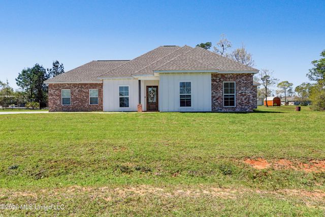 43 Harmony Drive, Carriere, MS 39426