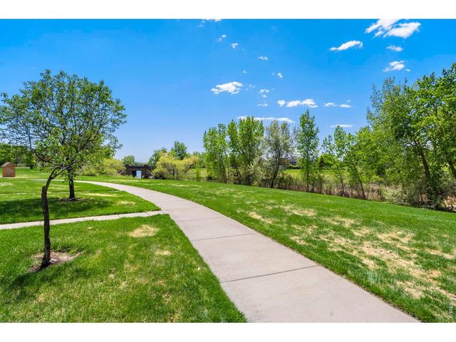 137 Bayside Cir, Windsor, CO 80550