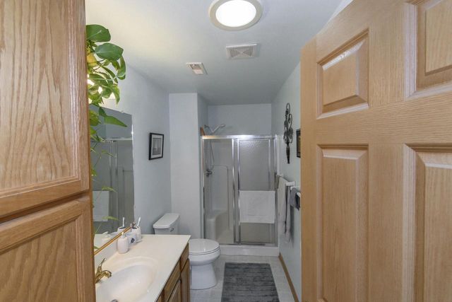 N114W16484 Crown COURT E, Germantown, WI 53022