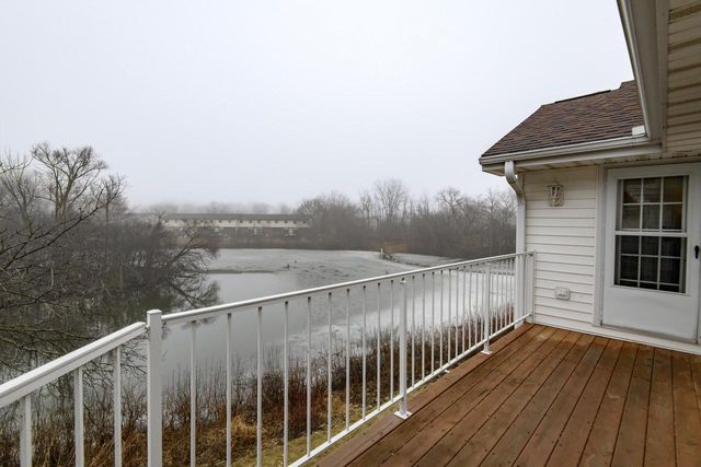 N114W16484 Crown COURT E, Germantown, WI 53022