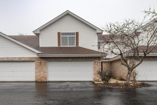 N114W16484 Crown COURT E, Germantown, WI 53022