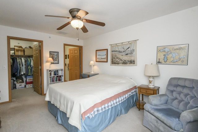 N114W16484 Crown COURT E, Germantown, WI 53022