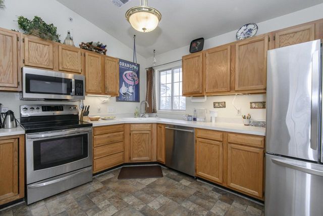 N114W16484 Crown COURT E, Germantown, WI 53022