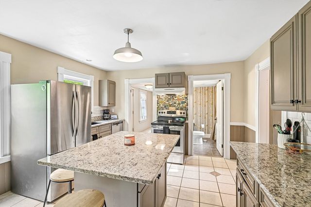 50 East St, Winchendon, MA 01475
