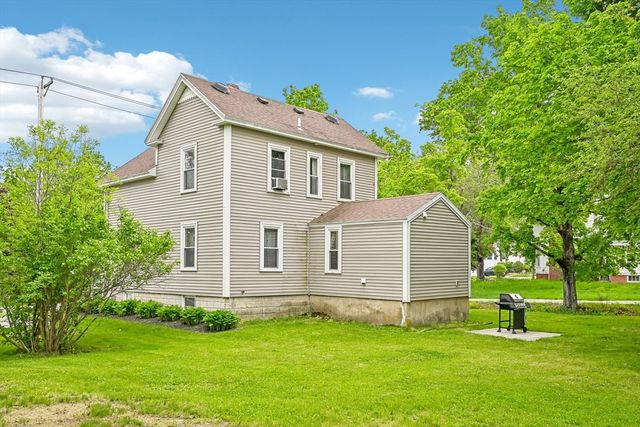 50 East St, Winchendon, MA 01475