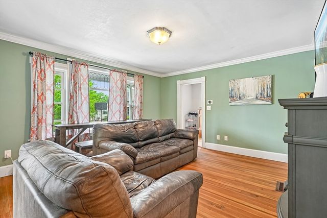 50 East St, Winchendon, MA 01475
