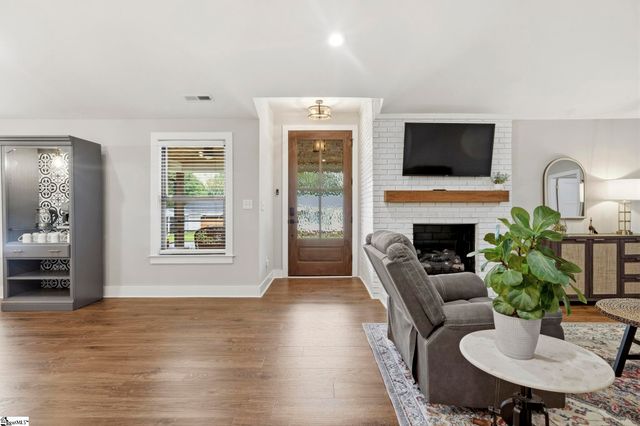 207 Oates Avenue, Easley, SC 29640