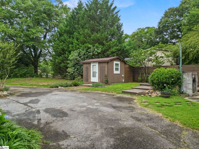 207 Oates Avenue, Easley, SC 29640