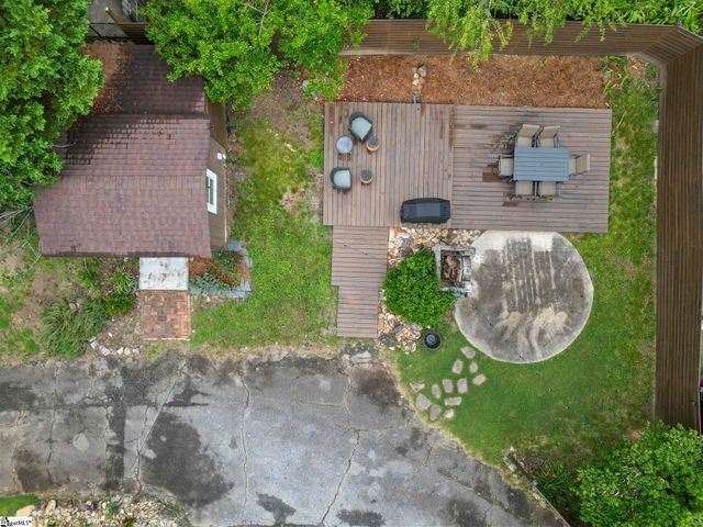 207 Oates Avenue, Easley, SC 29640