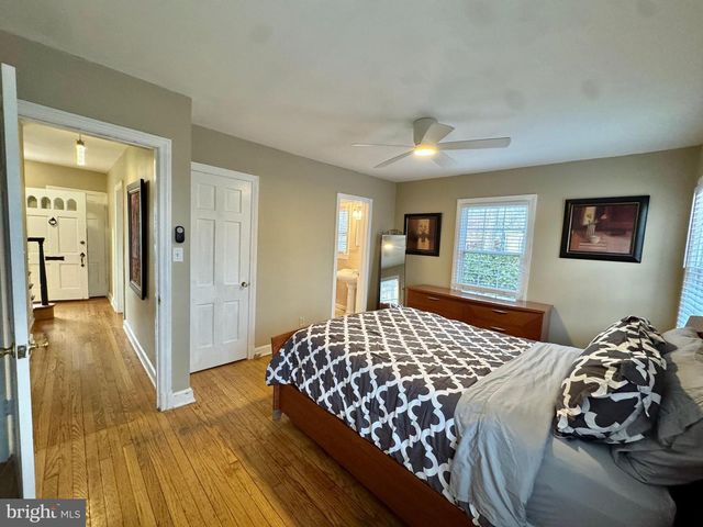 8815 READING RD, Silver Spring, MD 20901