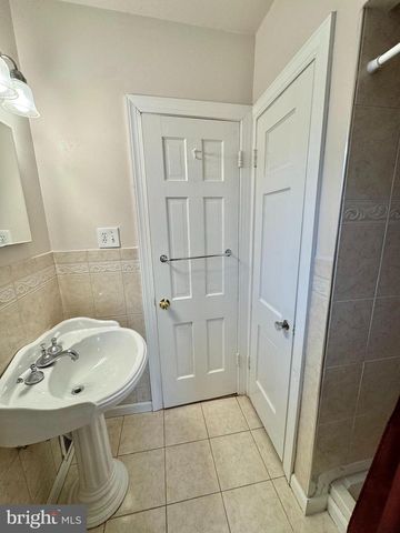 8815 READING RD, Silver Spring, MD 20901