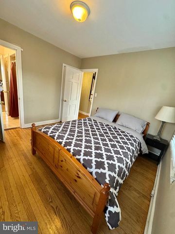 8815 READING RD, Silver Spring, MD 20901