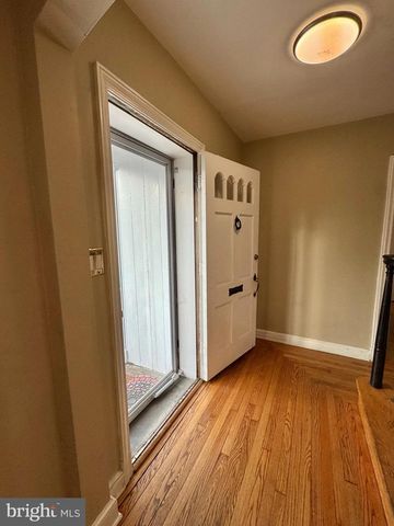 8815 READING RD, Silver Spring, MD 20901