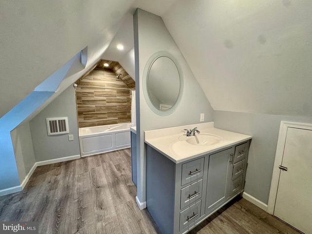 8815 READING RD, Silver Spring, MD 20901