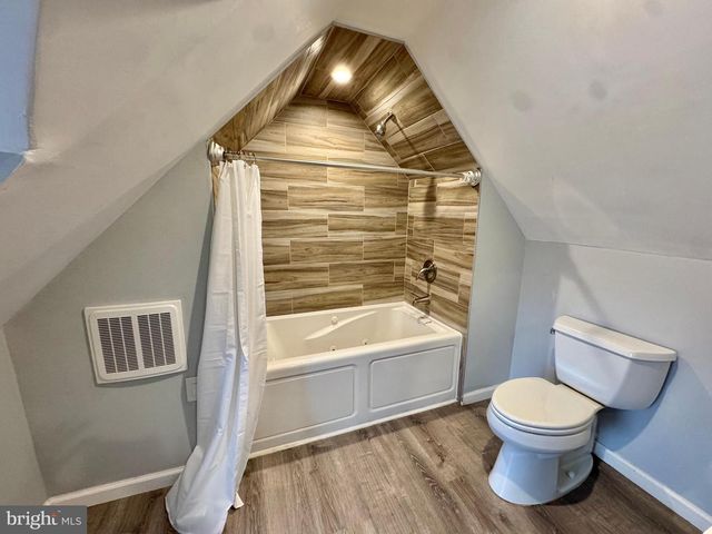 8815 READING RD, Silver Spring, MD 20901