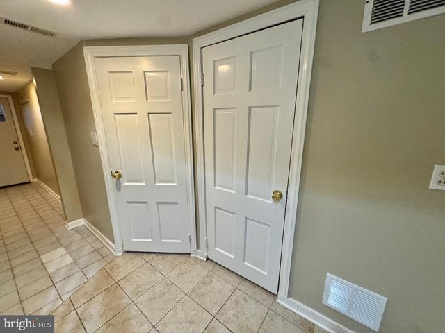 8815 READING RD, Silver Spring, MD 20901