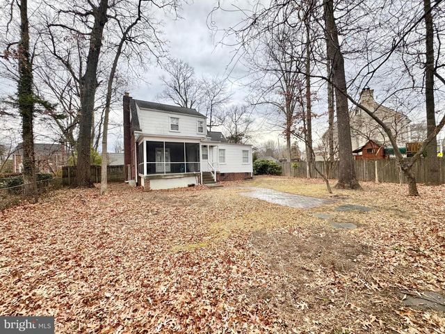 8815 READING RD, Silver Spring, MD 20901