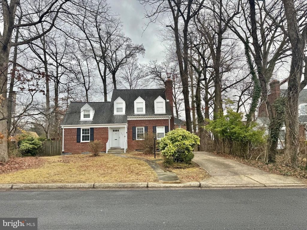 8815 READING RD, Silver Spring, MD 20901