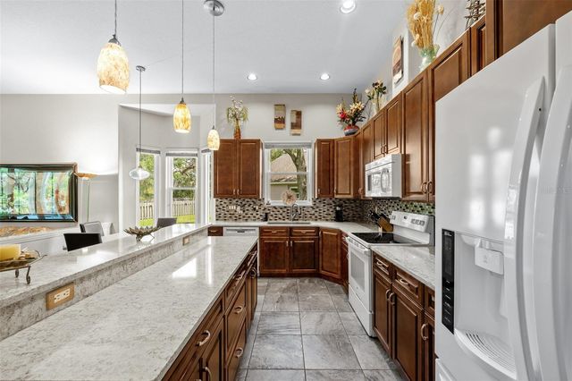5222 NEW BRITTANY LANE, Zephyrhills, FL 33541