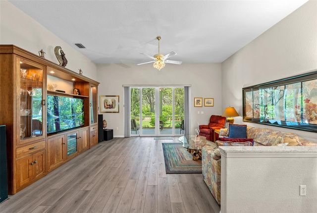 5222 NEW BRITTANY LANE, Zephyrhills, FL 33541