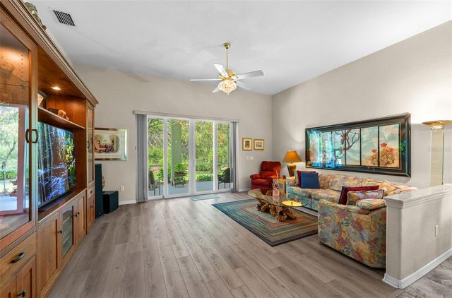 5222 NEW BRITTANY LANE, Zephyrhills, FL 33541