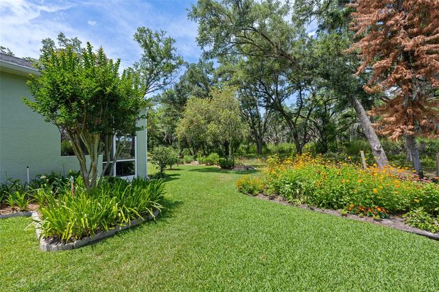 5222 NEW BRITTANY LANE, Zephyrhills, FL 33541