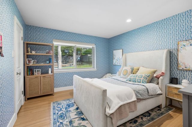 13806 Hughes Lane, Dallas, TX 75240