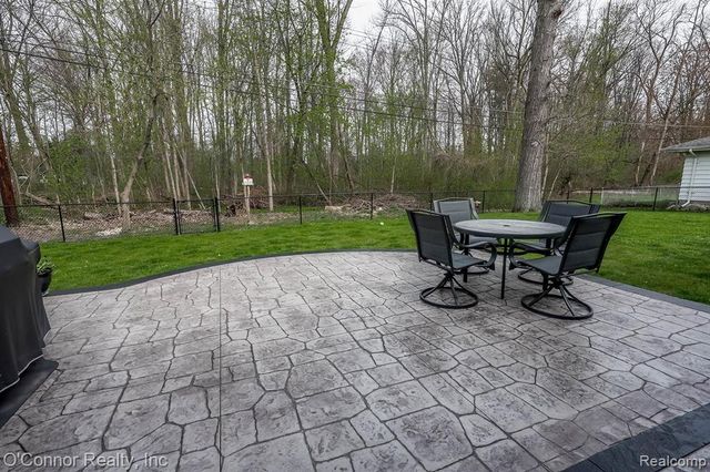 1521 Georgia Avenue, Marysville, MI 48040