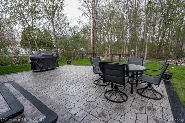 1521 Georgia Avenue, Marysville, MI 48040