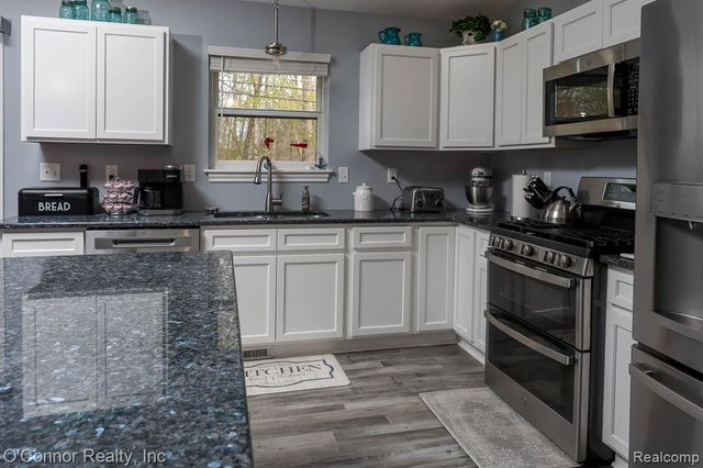 1521 Georgia Avenue, Marysville, MI 48040