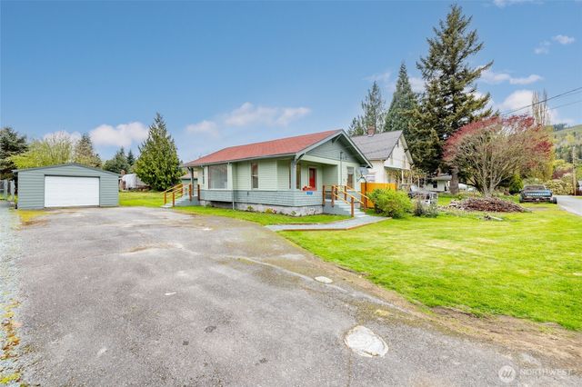 12372 Bartl Street, Clear Lake, WA 98235