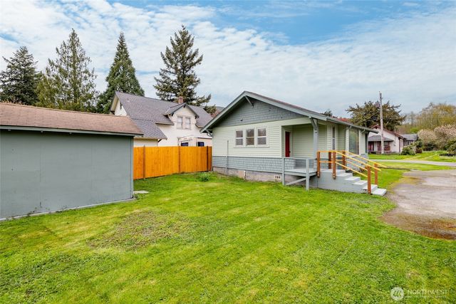 12372 Bartl Street, Clear Lake, WA 98235