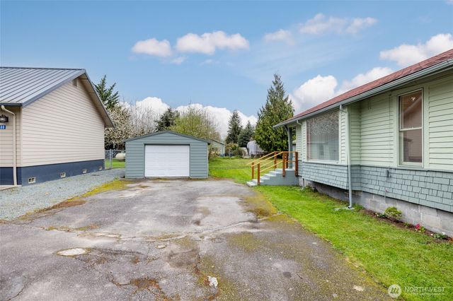 12372 Bartl Street, Clear Lake, WA 98235
