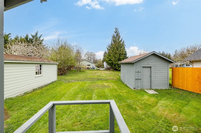 12372 Bartl Street, Clear Lake, WA 98235