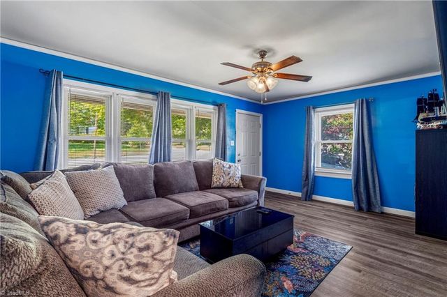 2401 Waverly Court, High Point, NC 27262