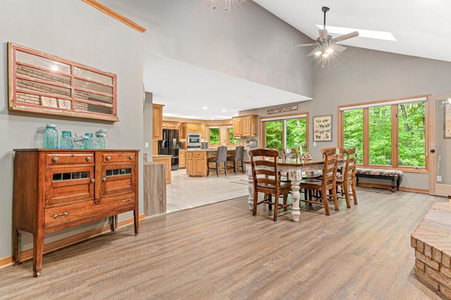 5540 Timber Trail, Maple Plain, MN 55359